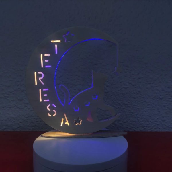 Lampara de luna y gato con luz